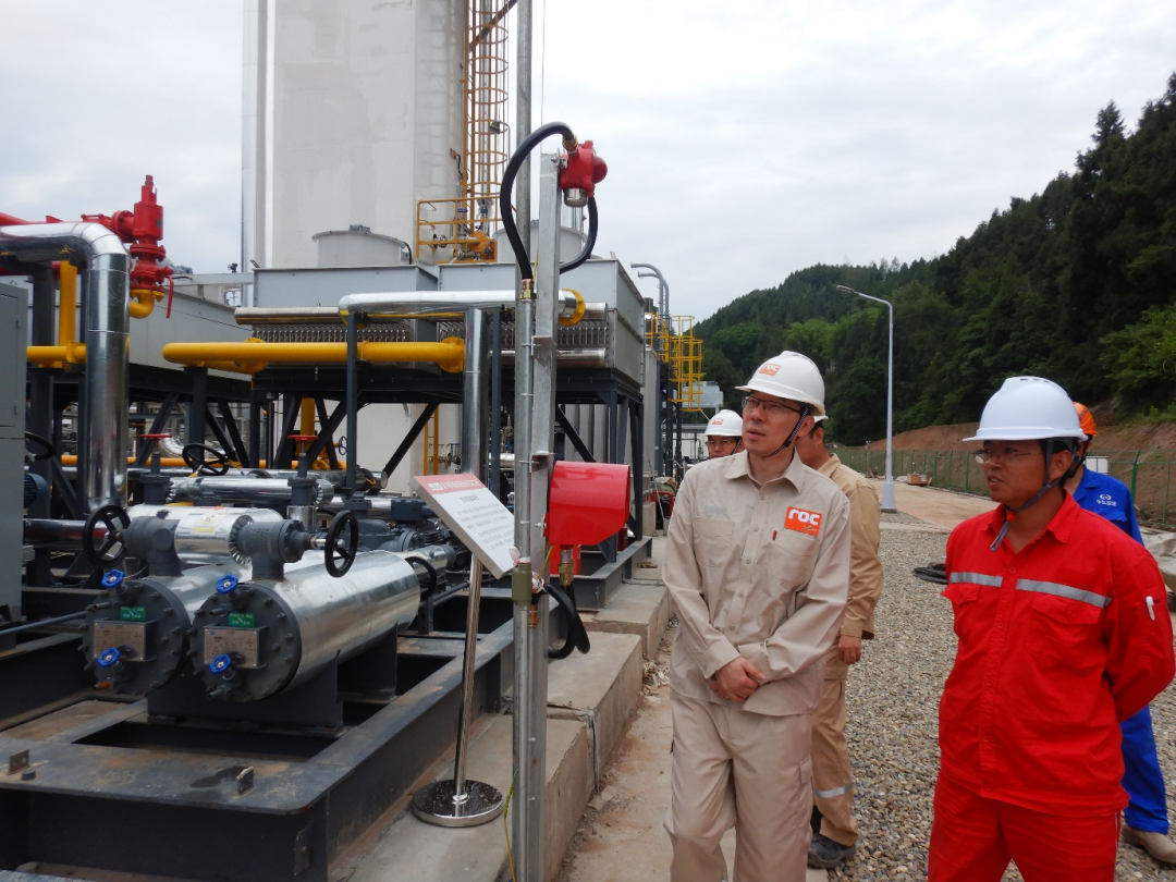 滕磊赴洛克石油（成都）有限公司生產(chǎn)運營調研